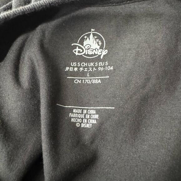 Marvel The Falcon and the Winter Soldier Disney Parks Men’s Size S NWT - Picture 5 of 6